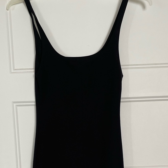 Zara basic black dress. Fits like a glove - Picture 1 of 3